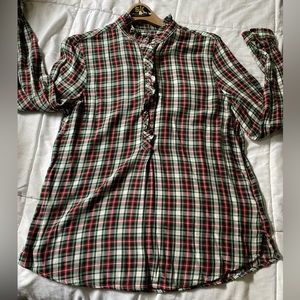 Gap Woman’s Plaid Shirt